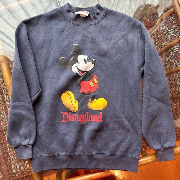 American Vintage Tops - Vintage Disneyland Mickey Mouse sweatshirt